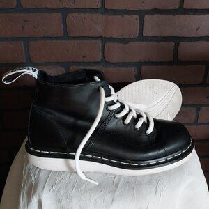 Dr. Martens Black Leather w/White Sole - RARE! Size US Men's 8/UK 7
